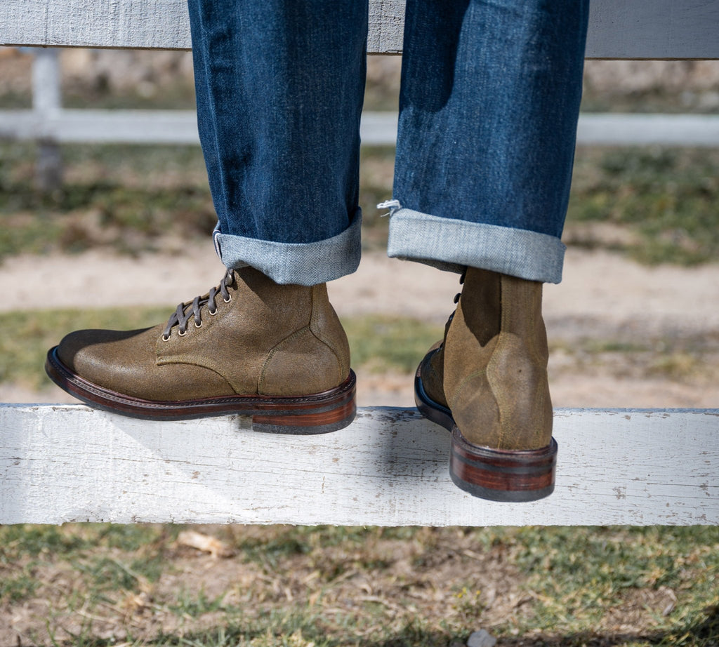 Plain Toe DB HUNTER Olive Suede - Unmarked