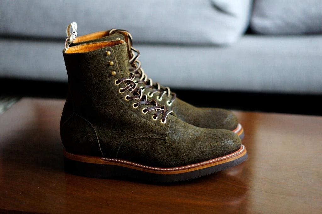 DB HUNTER OLIVE SUEDE US8 - Unmarked